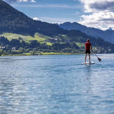 斯珀尔伯格飞度酒店